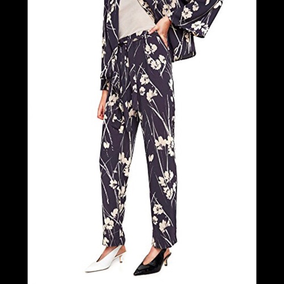 ✖️SOLD✖️ Zara Floral Print Trousers - Picture 2 of 5